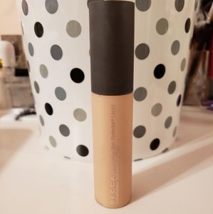 Becca Shimmering Skin Perfector Liquid